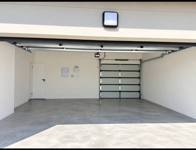4 BEDROOM FREESTANDING FOR SALE IN SANDOWN